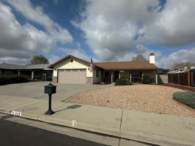 Primary Photo - 1055 Corwin Pl