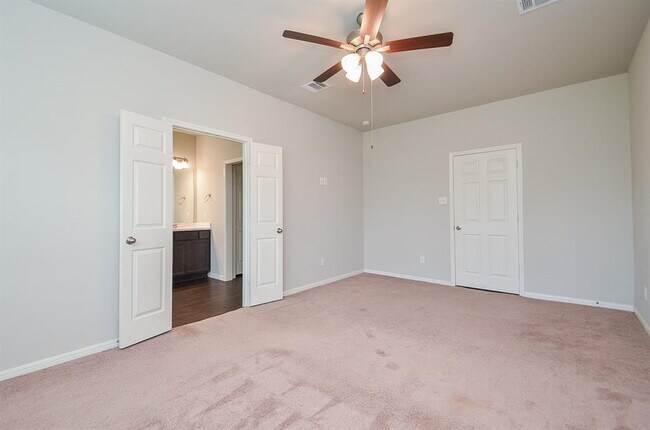 Building Photo - 24430 Vittorio Wood Ln