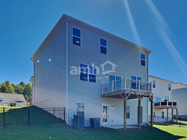Building Photo - 6192 Bridlewood Ln