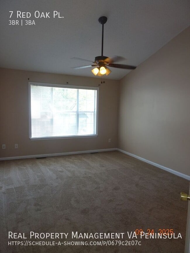 Building Photo - 7 Red Oak Pl