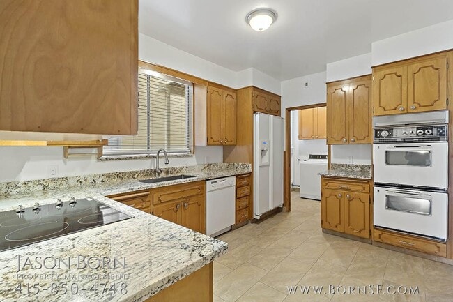 Building Photo - 1720 Lombard St