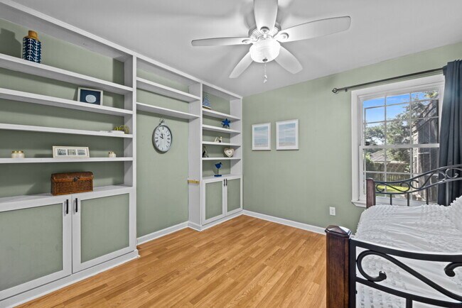 Building Photo - Killearn POOL Home