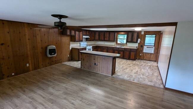 Building Photo - 5809 Stigall Rd