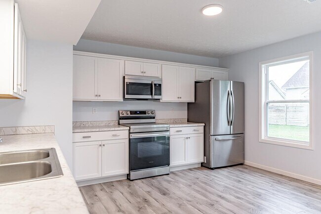 Building Photo - 128 Alumni Dr