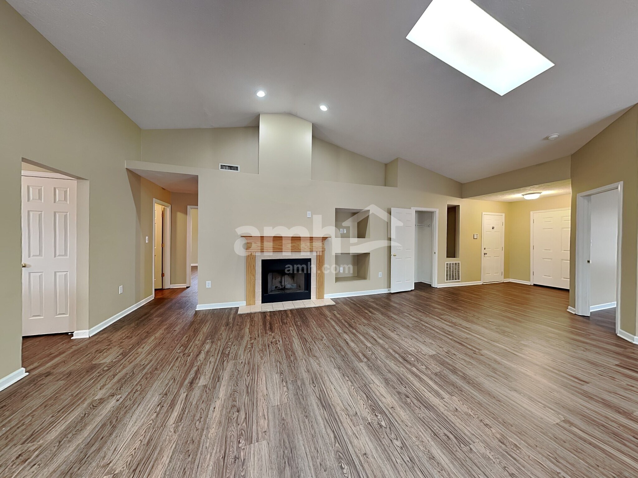 Building Photo - 12276 Carriage Stone Dr