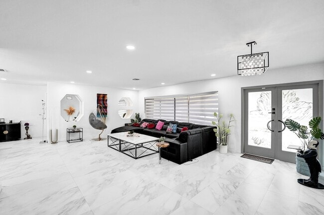 Building Photo - 3681 N 54th Ave