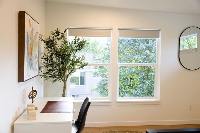 Building Photo - 3922 I St