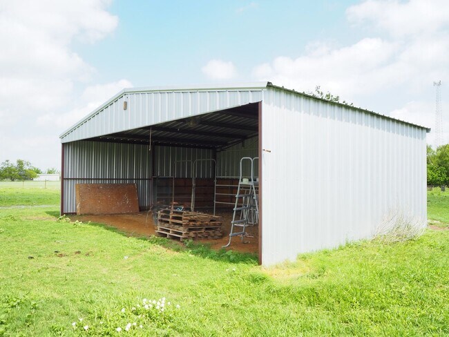 Building Photo - 10720 FM1385