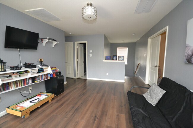 Building Photo - 20751 Cypress Post Dr