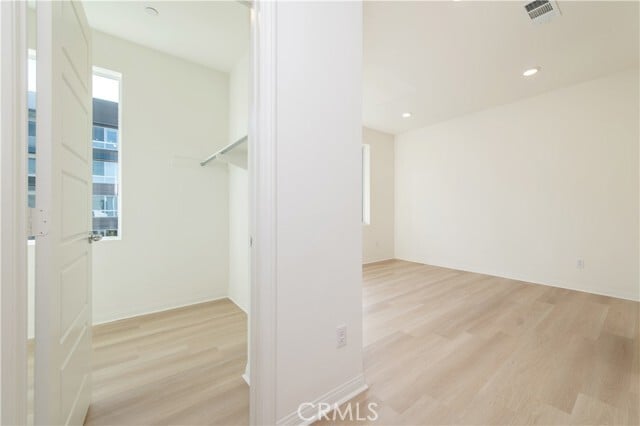 Building Photo - 185 Steely