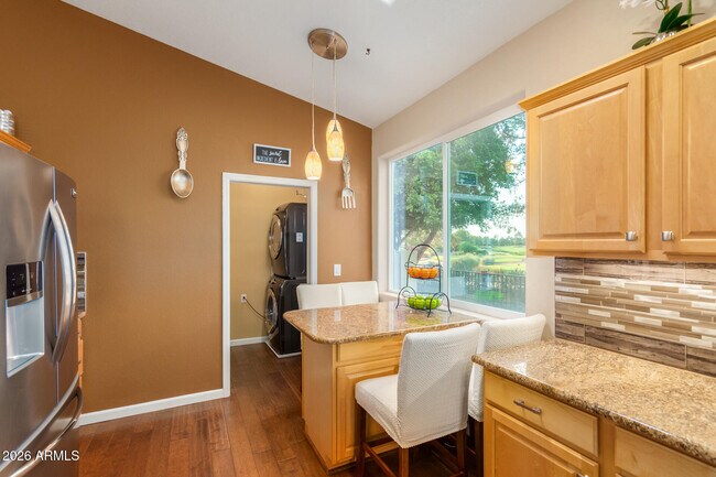 Building Photo - 3341 E Fremont Rd