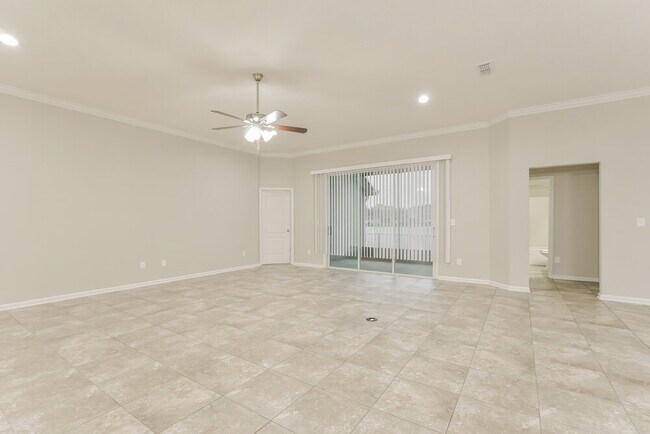 Building Photo - 806 Deer Crossing Rd