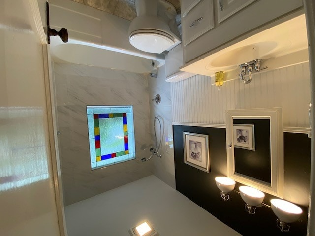 Building Photo - 801 5th Ave