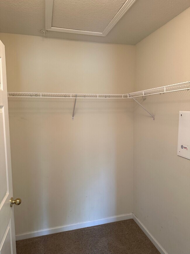 Building Photo - 9595 Amarante Cir