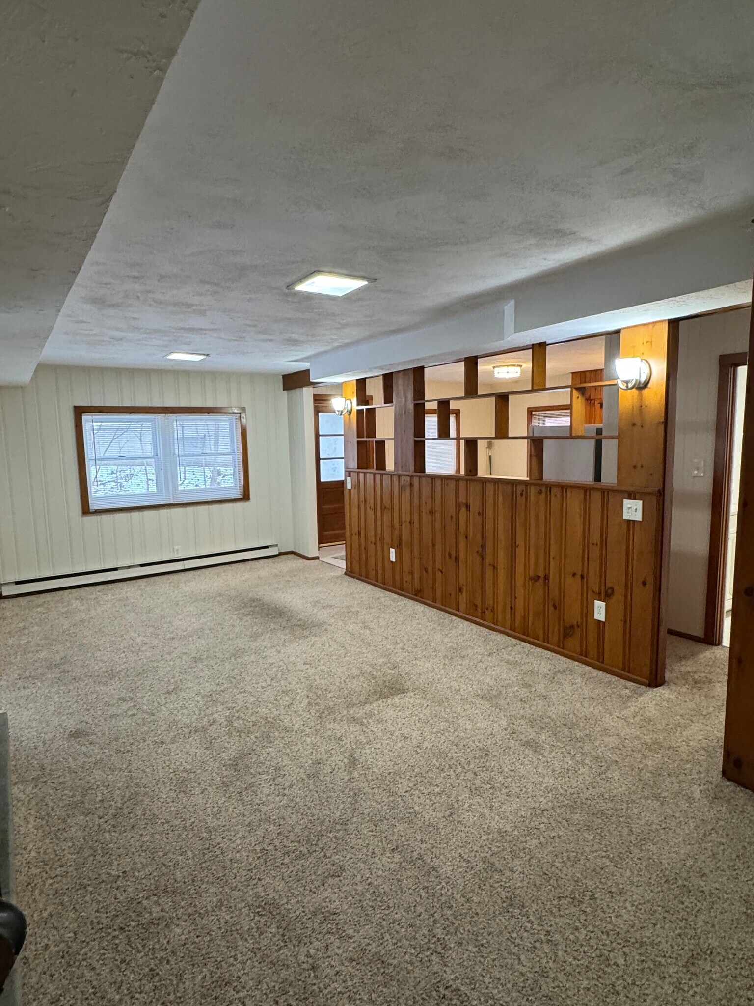 Building Photo - 175 Crescent St