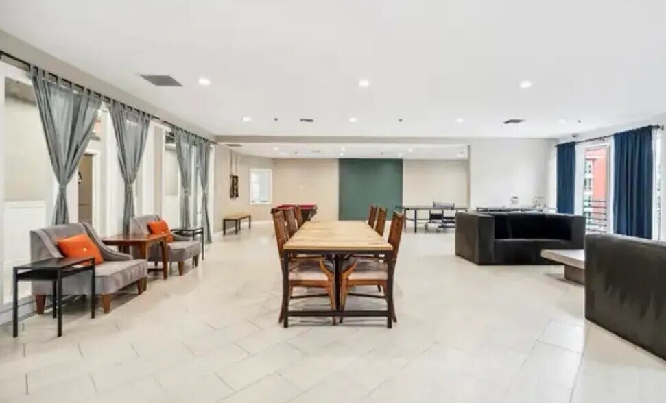 Building Photo - 6400 Christie Ave