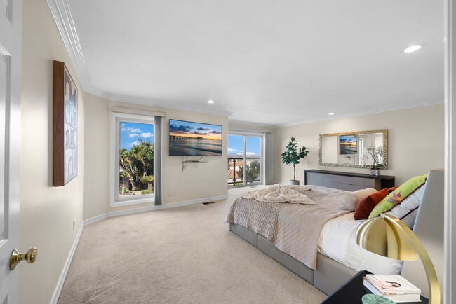 Building Photo - Custom Del Cerro Home with Views