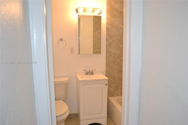 Building Photo - 1035 SW 4th St