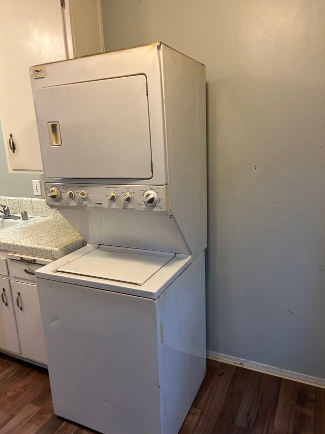 Building Photo - 2400 C St