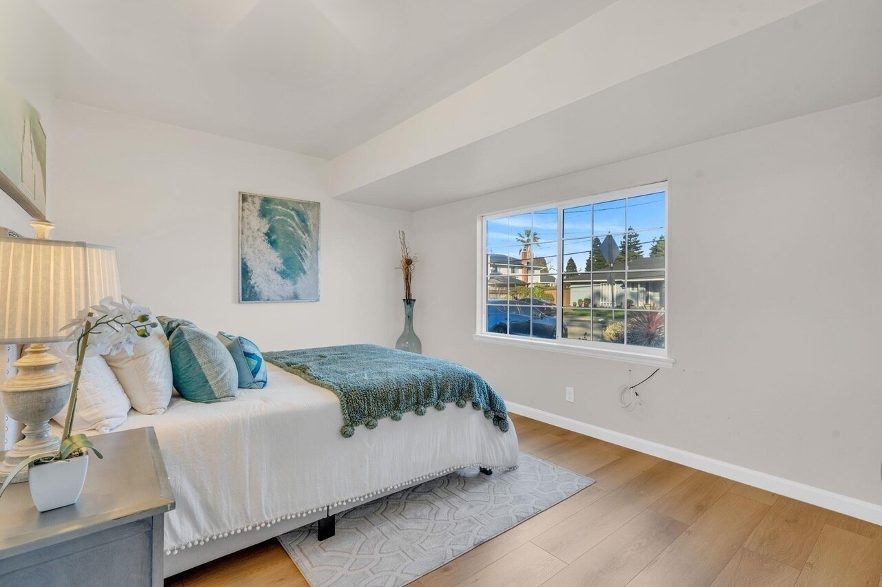 Building Photo - 7472 Blue Fox Way