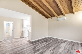 Building Photo - 3831 Beethoven St