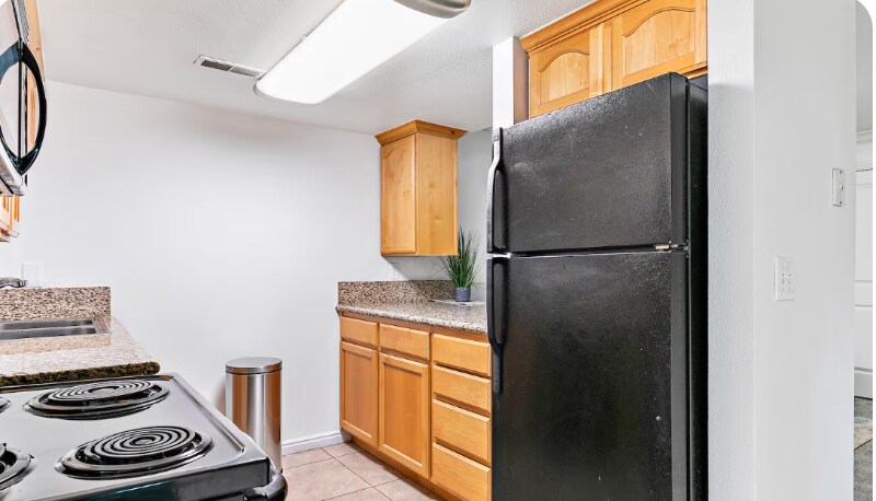 Building Photo - 5750 S 900 E