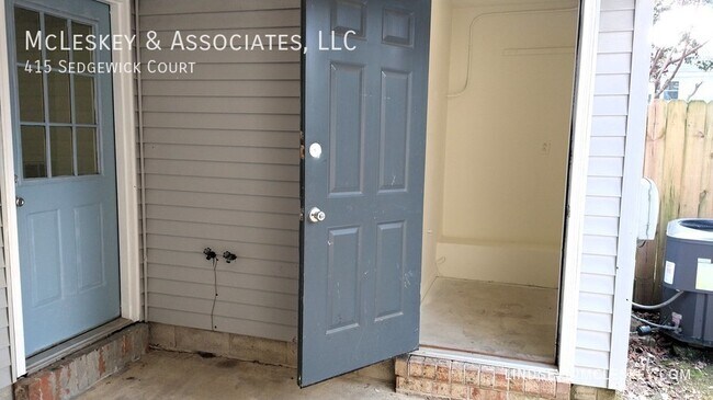 Building Photo - Washington Square Townhouses