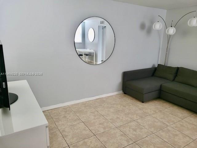 Building Photo - 1801 S Treasure Dr