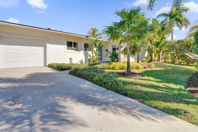 Building Photo - 1299 SW 9th St