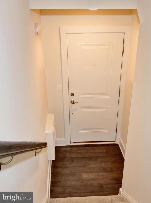 Building Photo - 44858 Tiverton Sq