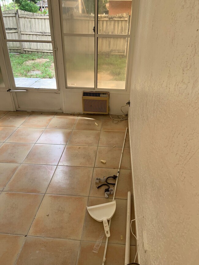 Building Photo - 7785 Murcott Cir