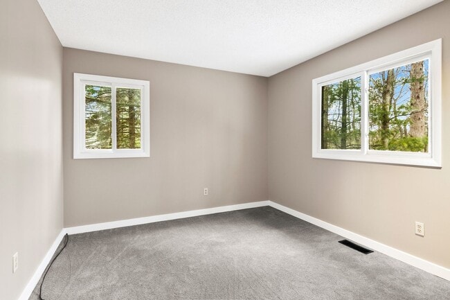 Building Photo - 3463 Blackwood Dr
