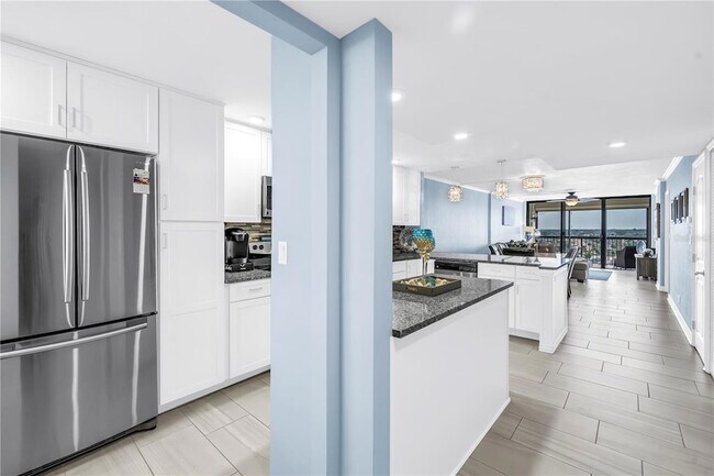 Building Photo - 9415 Blind Pass Rd