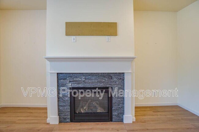 Building Photo - 6301 N 89th Ave