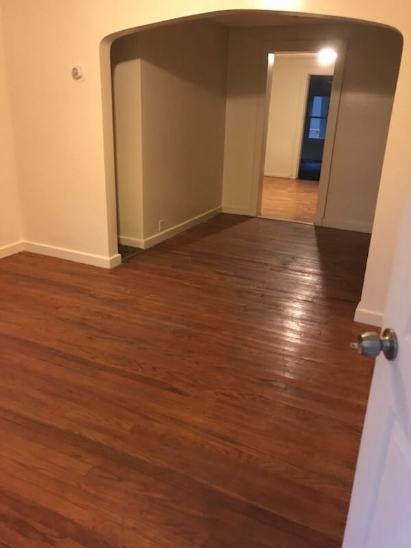 Building Photo - 3 bedrooms, 1 bath ranch house with big yard