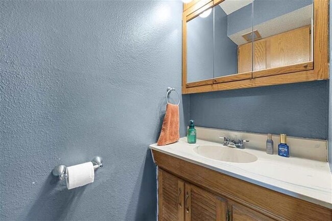 Building Photo - $1,750 | 3 Bedroom, 2.5 Bathroom Townhouse | Pet Friendly* | Available for August 1st, 2026 Move In!