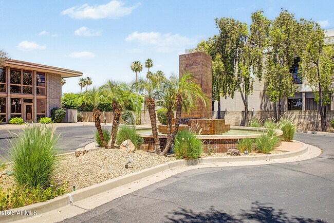 Building Photo - 4525 N 66th St