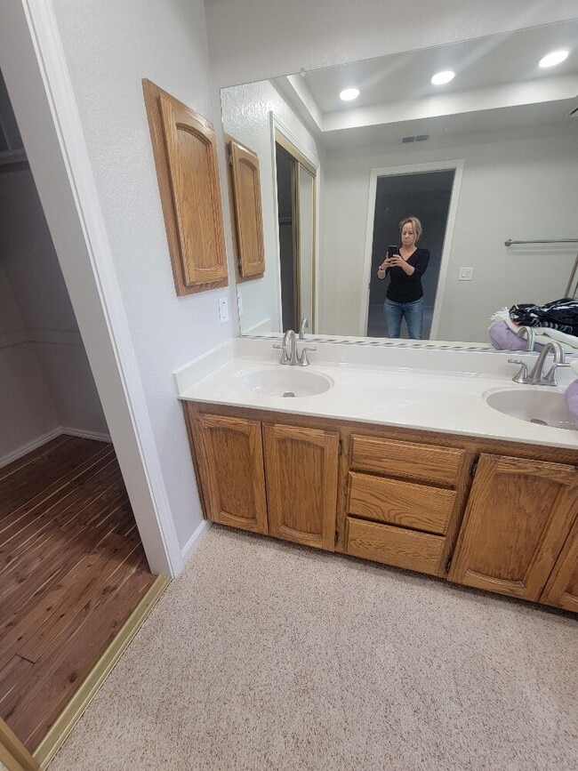 Building Photo - Charming single-family home in Briggs Ranch neighborhood!