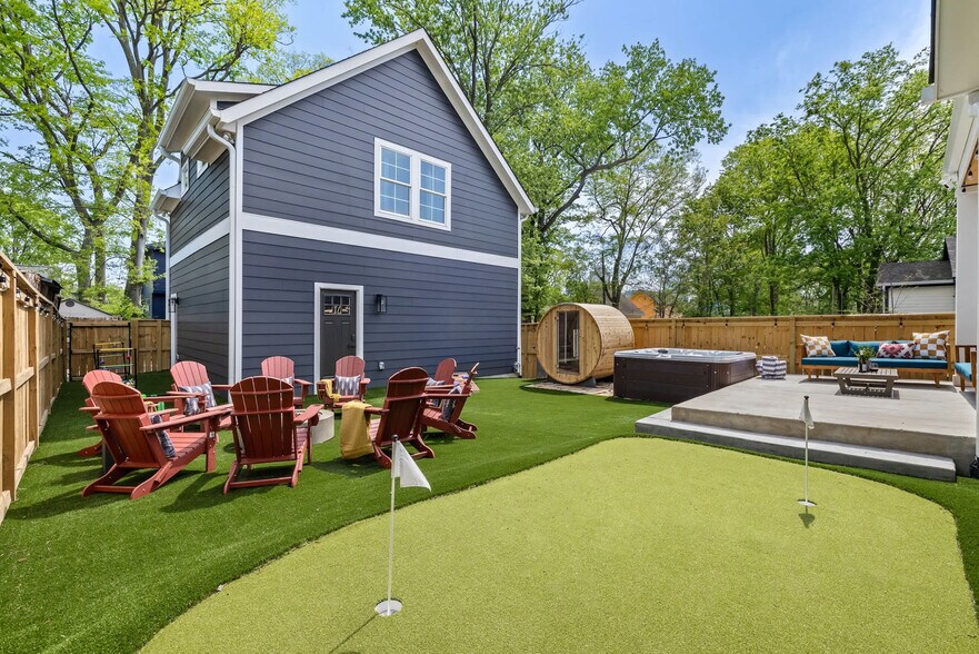 Building Photo - 930 Morrison St