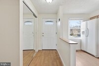 Building Photo - 739 Brethour Ct