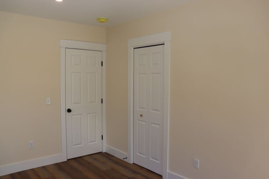 Building Photo - 1785 Kellogg Rd