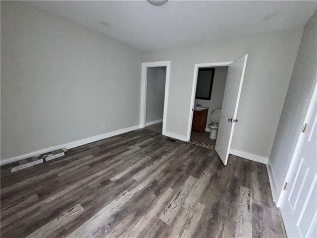 Building Photo - 2300 Valence St