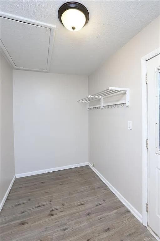 Building Photo - 1227 Date St