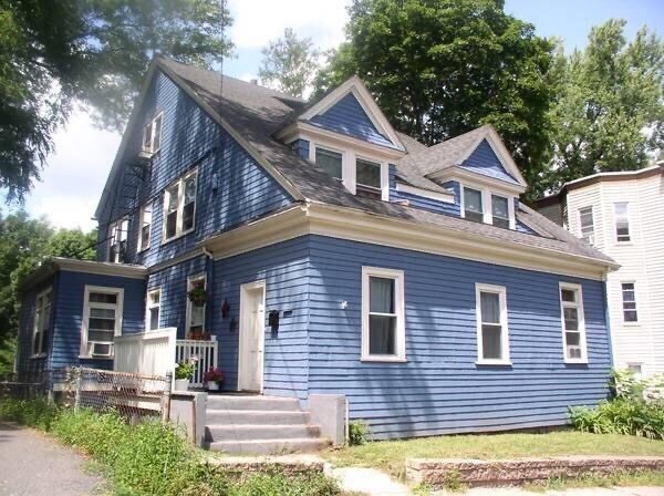 Building Photo - 11 Glade Ave