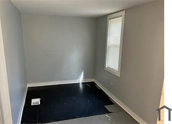 Building Photo - 315 S Sacramento Blvd