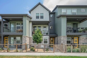 Building Photo - Stylish Town Home In Desirable Thornton Neighborhood Available on September 5, 2026