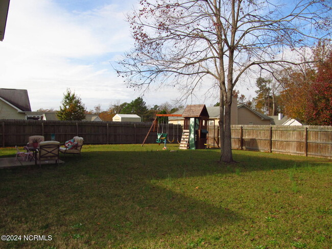 Building Photo - 158 Settlers Cir