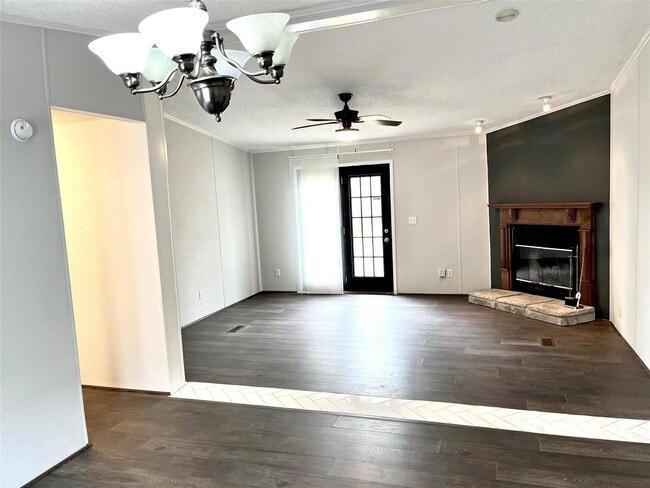 Building Photo - 311 Texas Ave