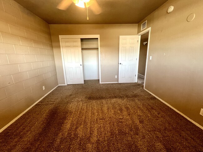 Building Photo - 2821 N Columbus Blvd