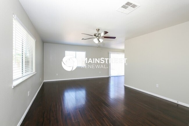 Building Photo - 3 Bedroom Pet-Friendly Home in Henderson, NV with Main Street Renewal
